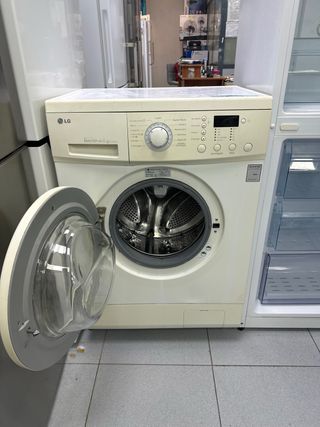 Pack nevera Daewoo + lavadora LG