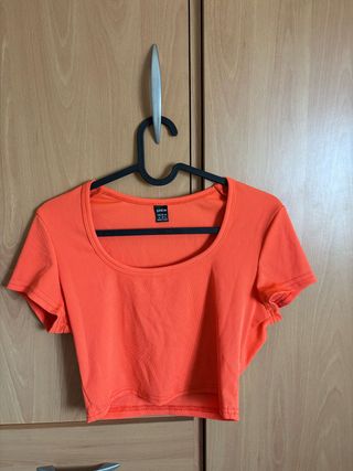 Top corto SHEIN naranja talla S