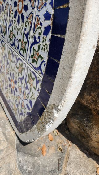 Mesa jardín mosaico ovalada - cemento
