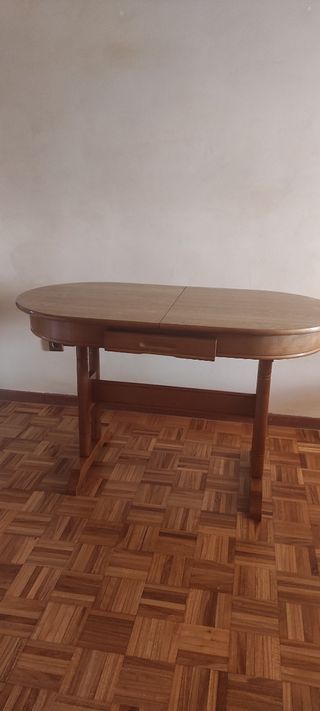 Mesa oval extensible madera