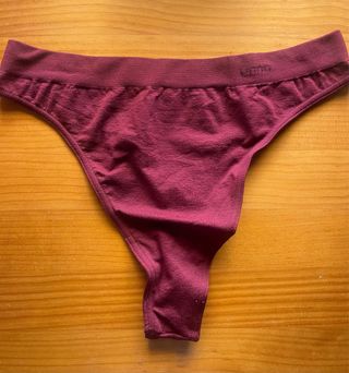 Set de dos tangas de la marca Unno granate - NUEVO