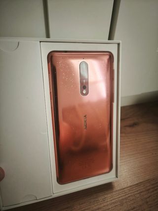 Nokia 8 - 64 GB ROM - 4 GB RAM 
Guasto della batteria e della SIM