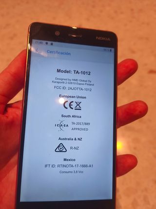 Nokia 8 - 64 GB ROM - 4 GB RAM 
Guasto della batteria e della SIM