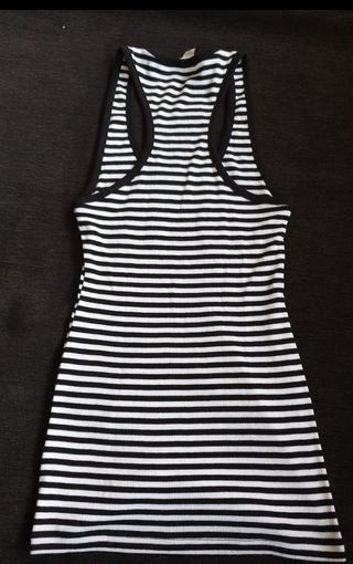 Top Guess rayas blanco-negro XS