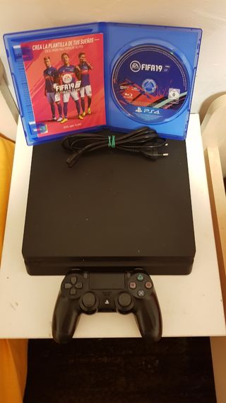 PS4 (PlayStation 4) + FIFA 19