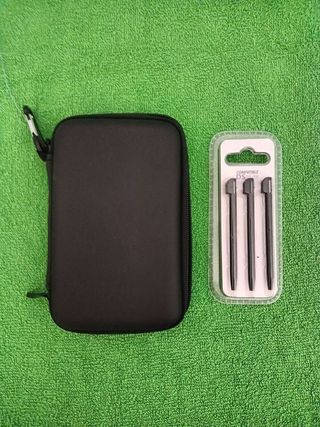 Oferta.NUEVO. Funda DSi, 3DS, DS Lite + 3 lápices 