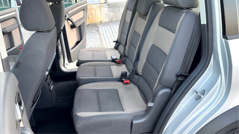 Volkswagen Touran 1.9 TDI Traveller 2007, foto 12