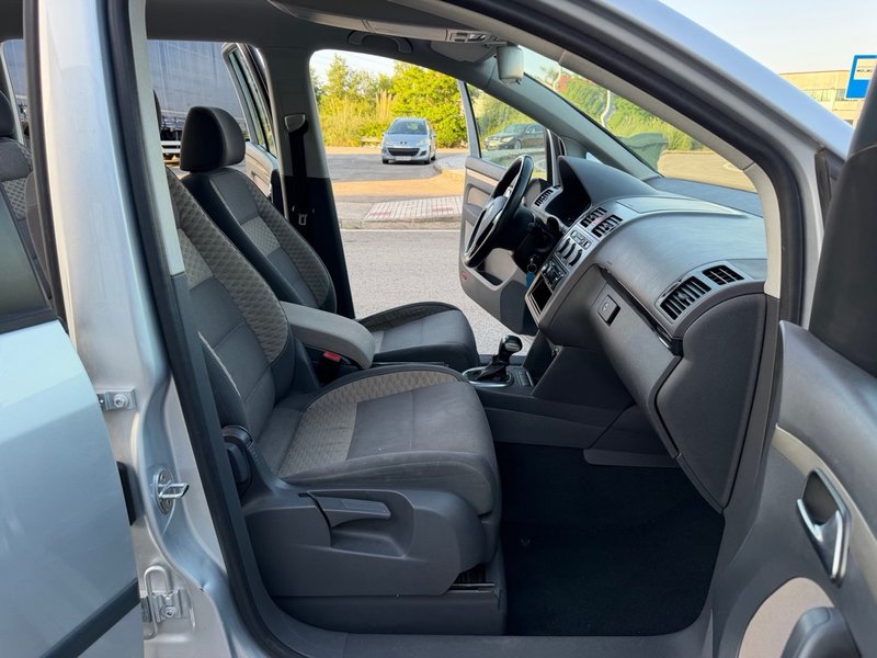 Volkswagen Touran 1.9 TDI Traveller 2007, foto 13