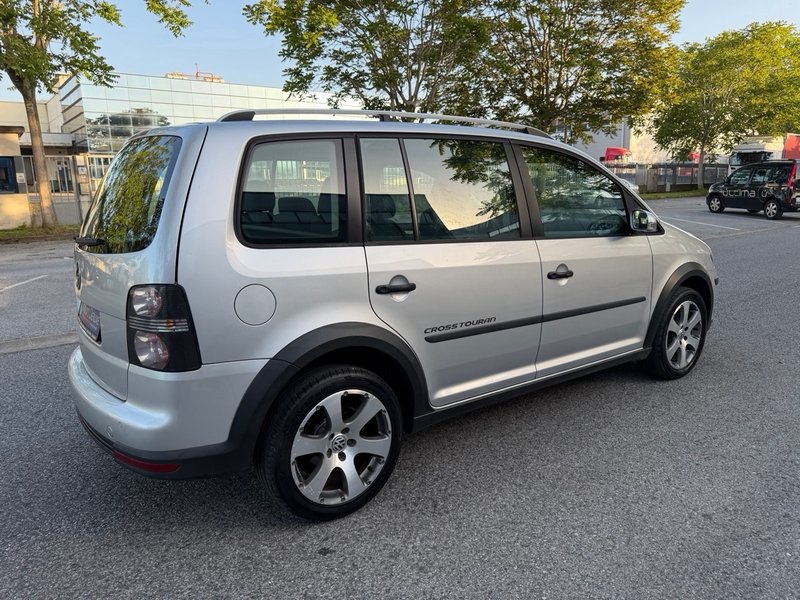 Volkswagen Touran 1.9 TDI Traveller 2007, foto 3