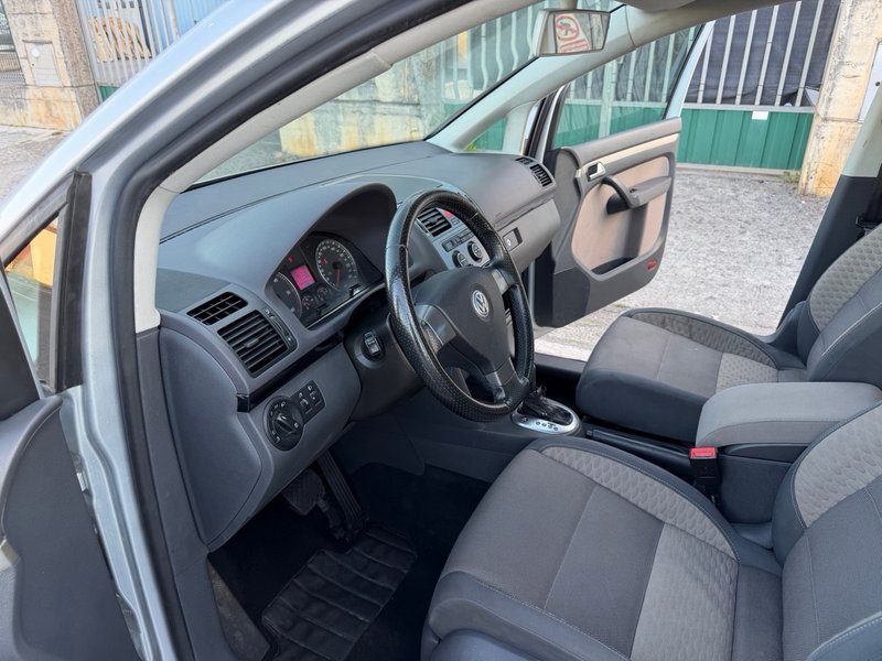 Volkswagen Touran 1.9 TDI Traveller 2007, foto 11