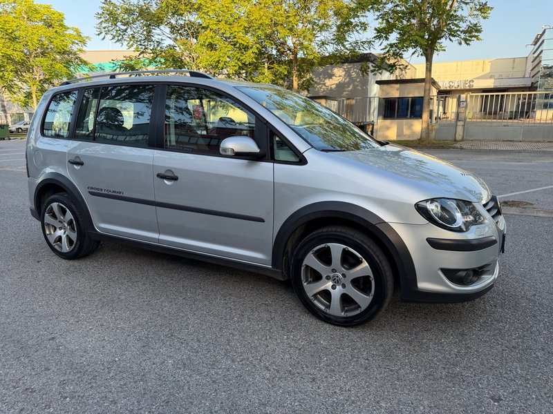 Volkswagen Touran 1.9 TDI Traveller 2007, foto 6