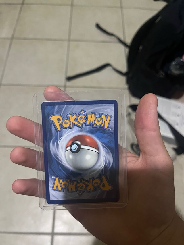 Carte Pokemon - Whirlipede, Zorua, Beartic