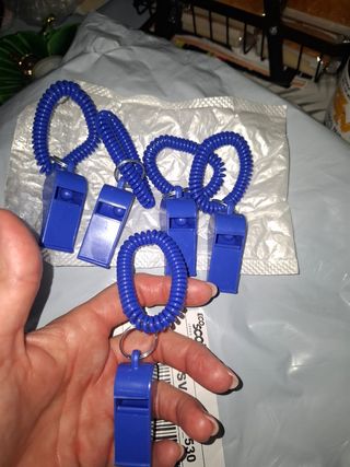 Silbatos con cordón (5 uds)