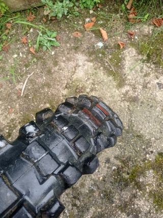 Neumático enduro 100/90-19