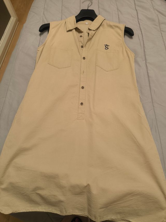 Vestido camisero beige sin mangas