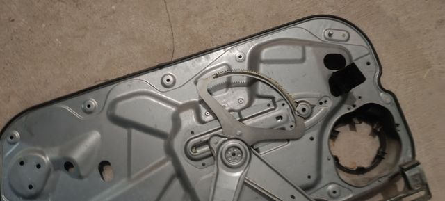 Elevalunas puerta interior