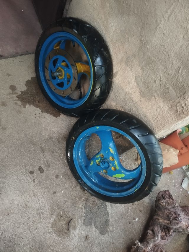 Ruedas Piaggio NRG 50 