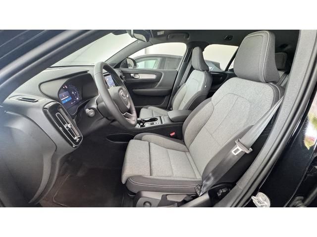 Volvo XC40 B3 G Core Auto 120 kW (163 CV)