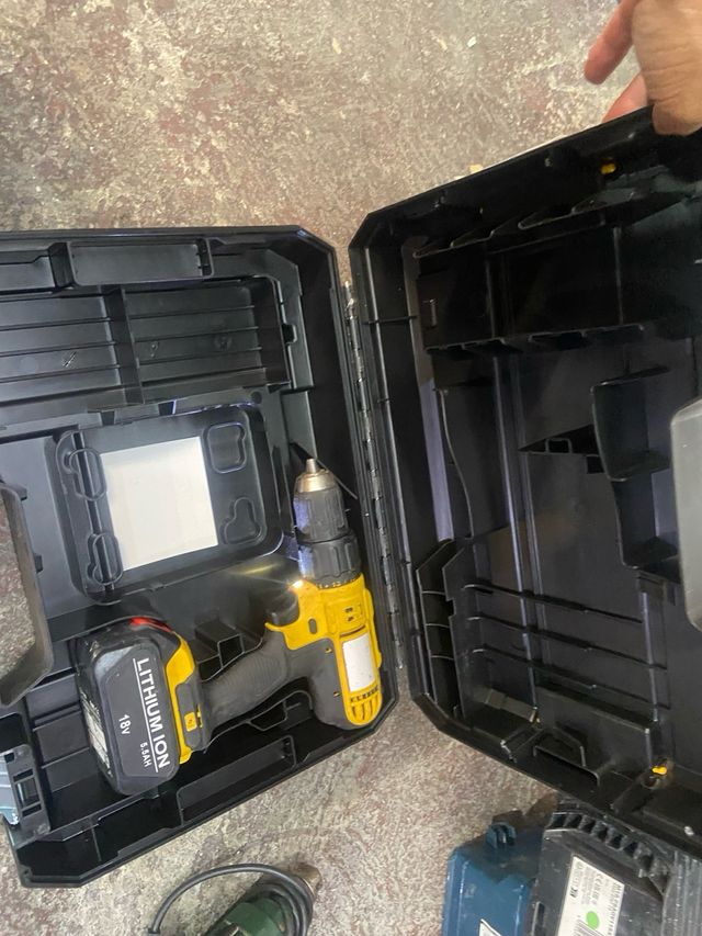 Taladro Dewalt DCD776 + Batería
