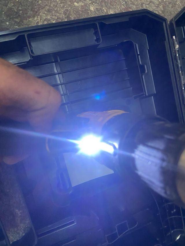 Taladro Dewalt DCD776 + Batería