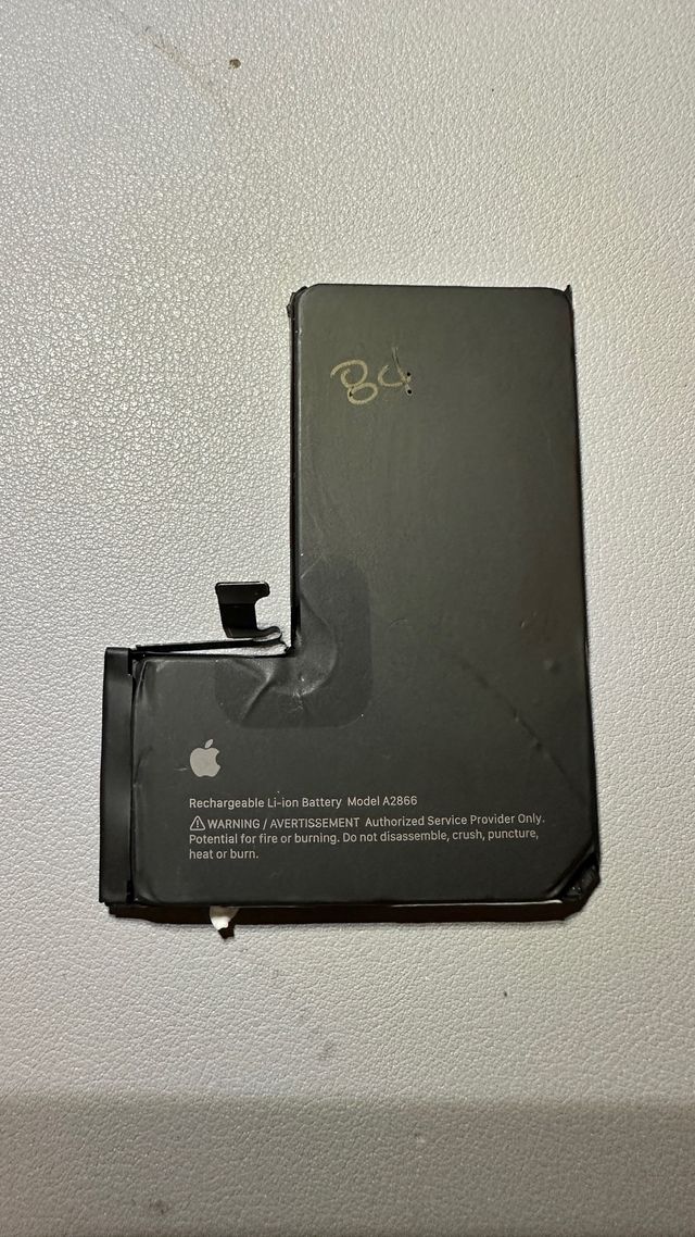 Batteria originale APPLE iPhone 14 Pro 84%