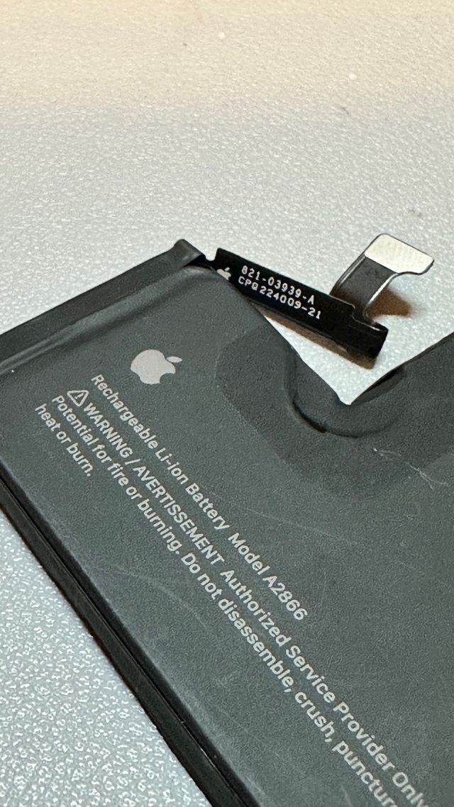 Batteria iPhone 14 Pro - 84%. Originale Apple 