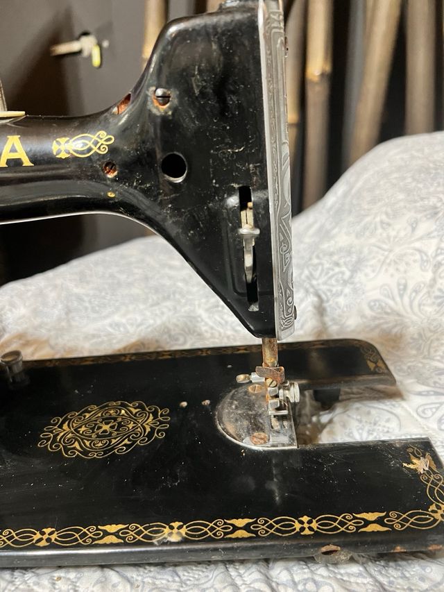 Máquina de Coser Antigua Sigma