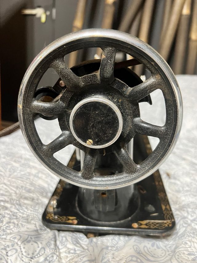 Máquina de Coser Antigua Sigma