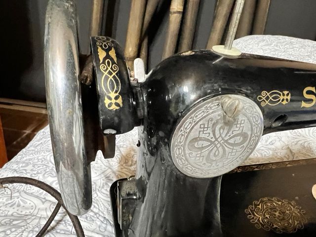 Máquina de Coser Antigua Sigma