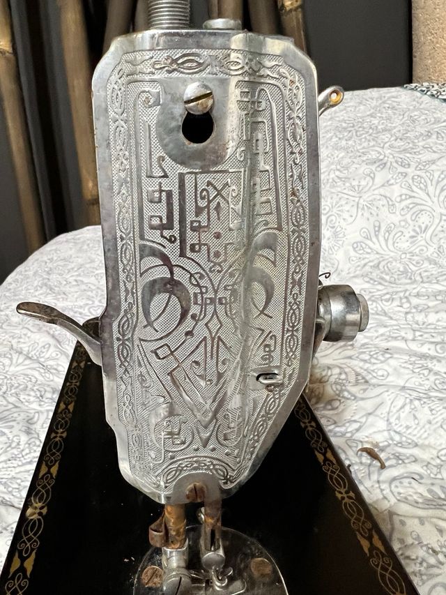 Máquina de Coser Antigua Sigma