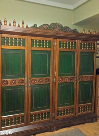 Armario antiguo 4 puertas - madera