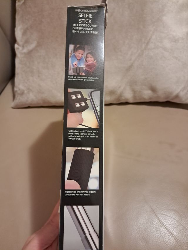 Selfie Stick Soundlogic c/ Flash