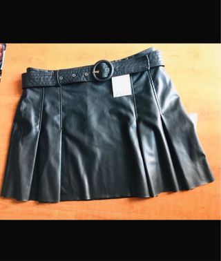 Falda negra Zara - Nueva. Temporada otoño invierno