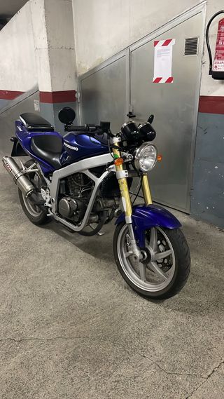 MOTO A2 | Hyosung GT250 Comet 2005