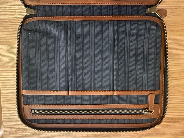 Rivestimento in pelle marrone COACH