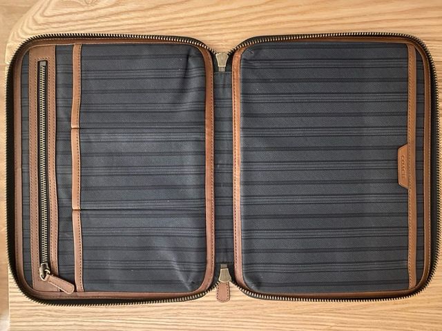 Rivestimento in pelle marrone COACH