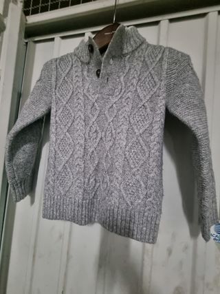 Camisola de malha cinzenta 8 anos