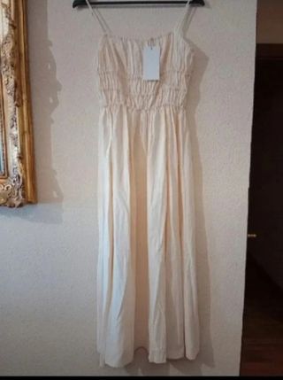 Vestido midi Zara beige talla  M 