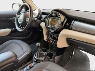 MINI COOPER D 5 Puertas - COMO NUEVO - GARANTIA