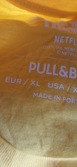 Camiseta Stranger Things amarilla