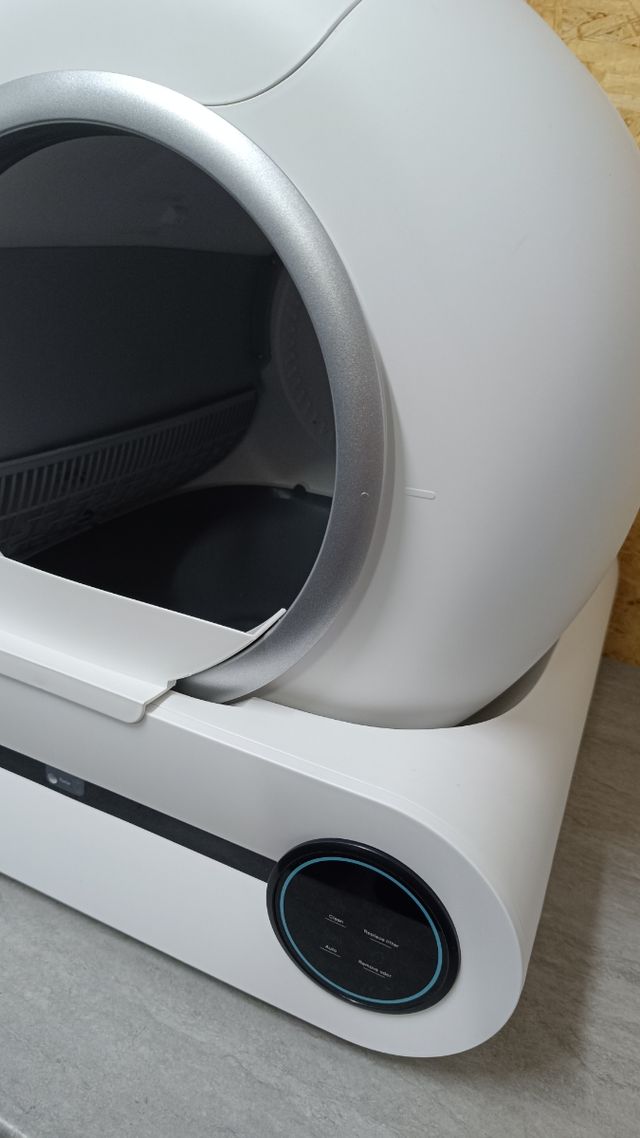 Arenero automático Cecotec. Wifi. Nuevo.