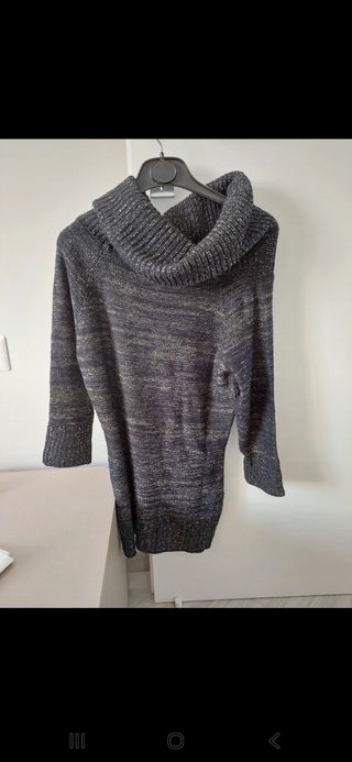 Maglione collo alto nero e oro