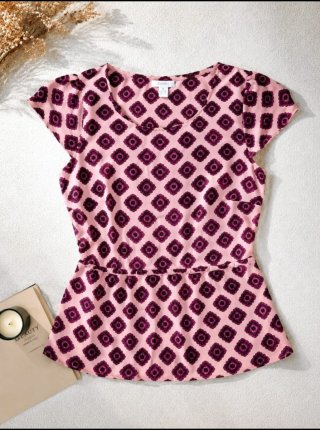 Blusa peplum estampada rosa-morada
