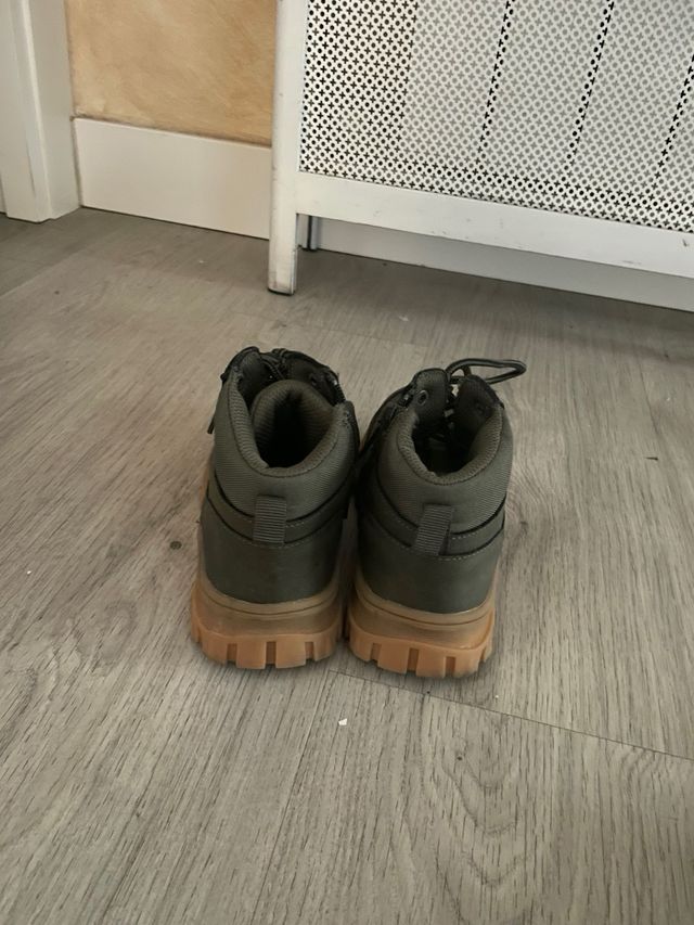 Botas niño talla 31 - Oliva