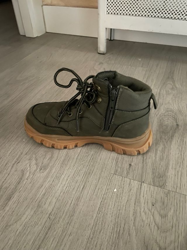 Botas niño talla 31 - Oliva