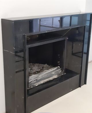 Chimenea mármol negro