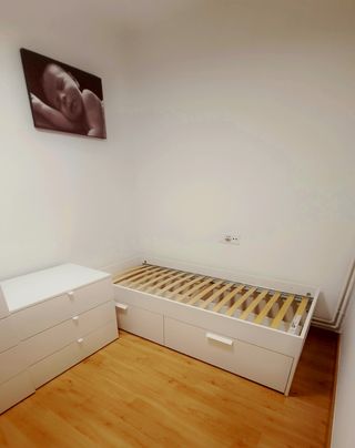 "Tus muebles no se van a montar solos...