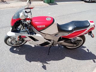 YAMAHA FZR 1000 EXUP - Moto