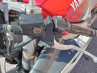 YAMAHA FZR 1000 EXUP - Moto