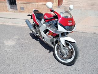 YAMAHA FZR 1000 EXUP - Moto